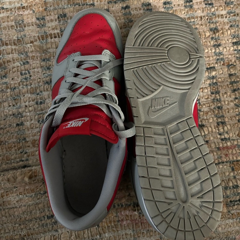 Nike Dunks - Picture 2 of 2